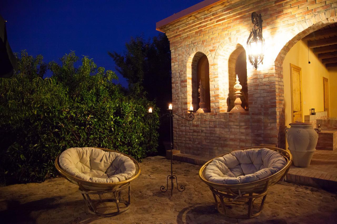 Casa Go'El Bed and Breakfast Chiaramonte Gulfi Exterior foto